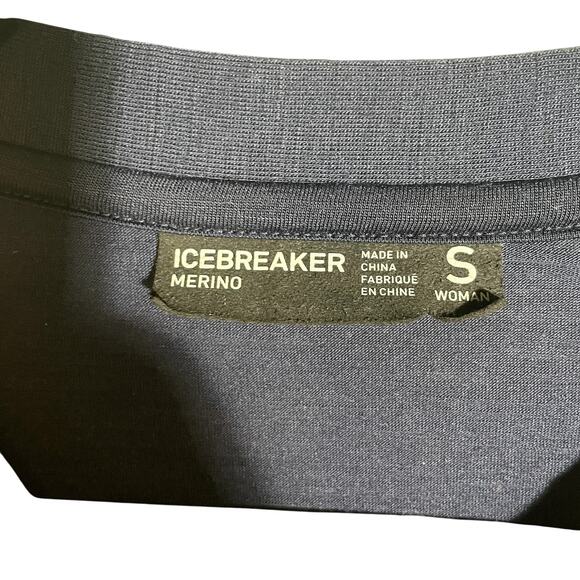 Women's Merino Cool-Lite Cardigan - Picture 3 of 5